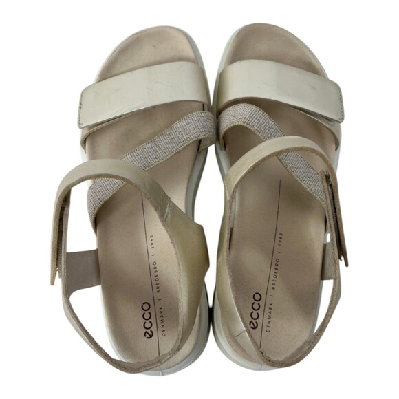 Ecco Sandals Women's Size 6 Gold Leather Strappy Hook & Loop Closure Flats Flowt - Picture 8 of 10